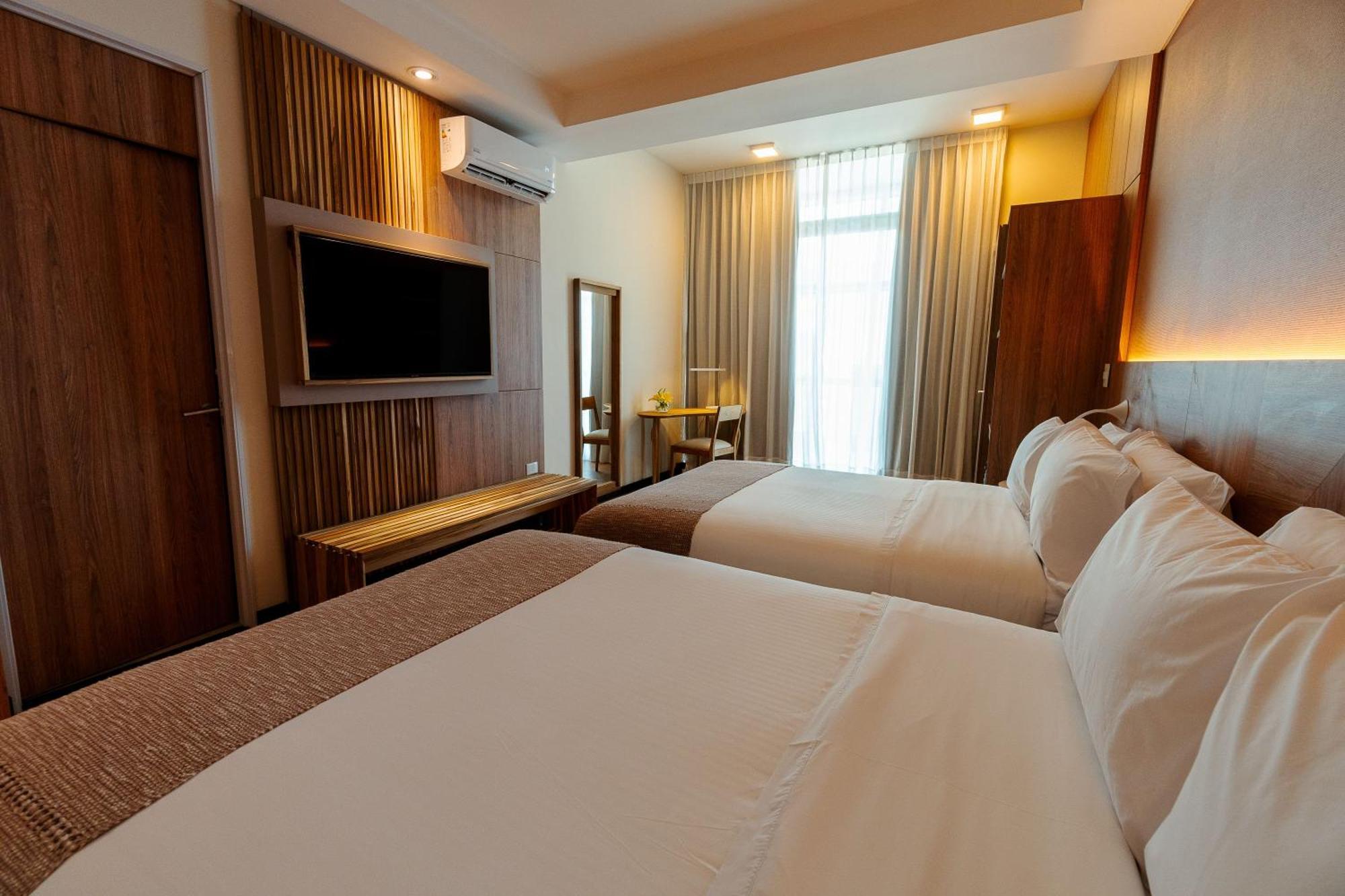 Hotel Brizo Salta Esterno foto